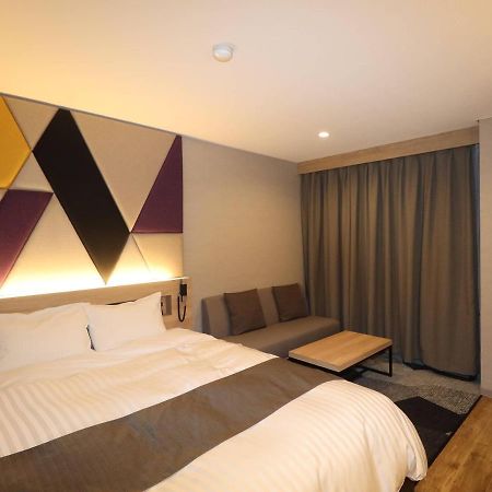 Kohoku Hotel Цутиура Экстерьер фото